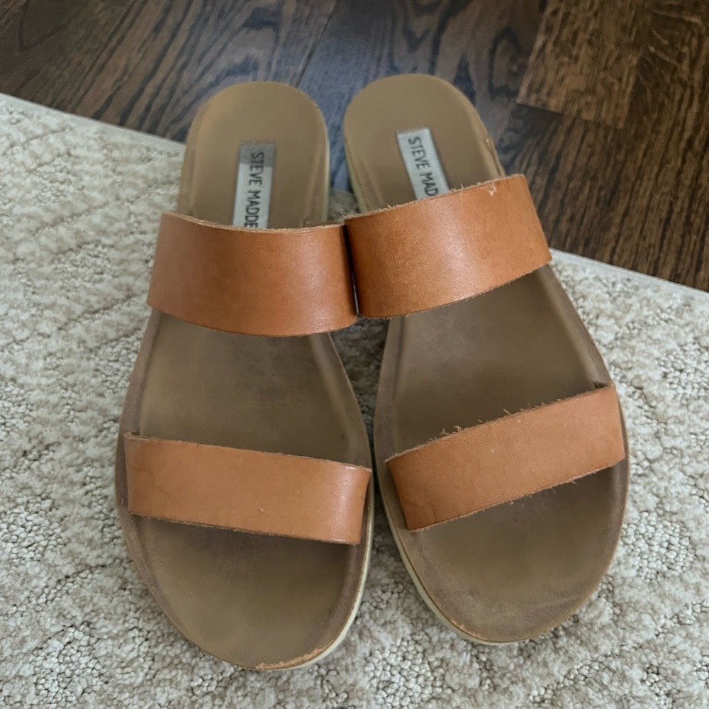 Steve Madden Slides Size 8